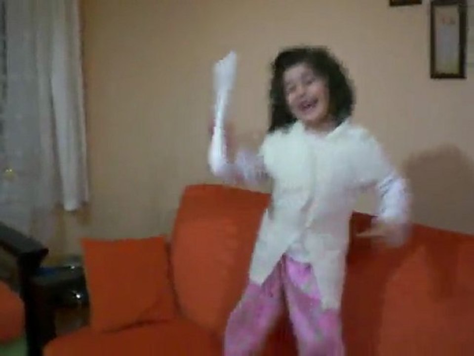 Dila Hanımdan dayısına