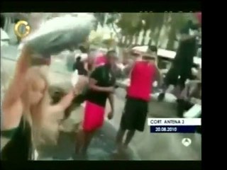 Cantante colombiana Shakira y su equipo fueron multados por