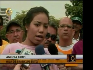 Familiares del agricultor Franklyn Brito , quien se encuentr