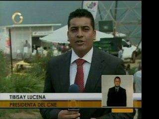 Descargar video: Rectora del CNE Tibisay Lucena inaugura 64 centros electoral