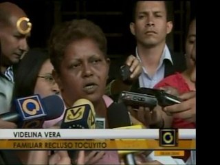 Candidato a la AN Leocenis García acompaña a familiares de l