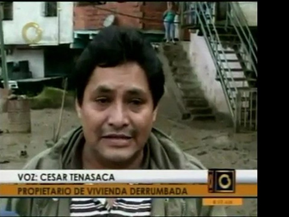 En derrumbe en la Carr. Vieja Caracas -  La Guaira en el sec