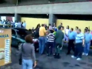 Hecho irregular haciendo campaña el PSUV