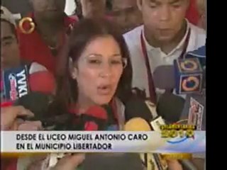 La diputada Cilia Flores en declaraciones a la prensa luego