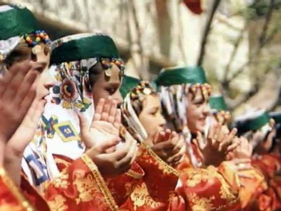 Tuluyhan Uğurlu / Bu Toprağın Çocukları