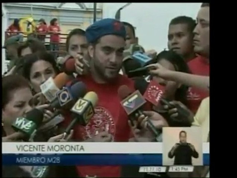 Estudiantes afines al oficialismo se acercaron a la AN a sol