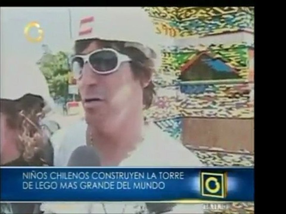 Niños chilenos armaron en Santiago la torre de legos más gra