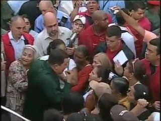 Presidente Chávez visita refugio La Cañada en el 23 de enero