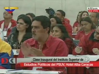 El presidente Hugo Chávez promulgó la Ley Habilitante que le