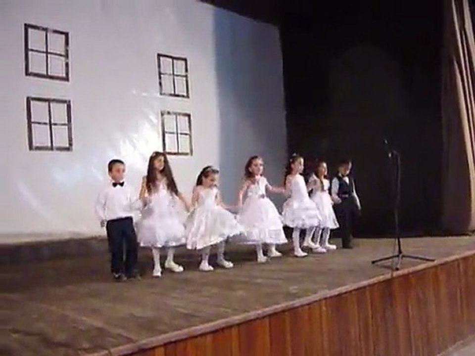 Damar İlköğretim Okulu 23 Nisan 2011 (Damat Halayı)