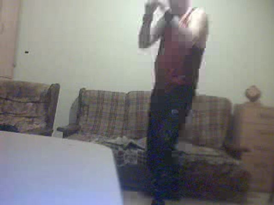 taewkwondo double kick a terre rotation coup de pied sauter