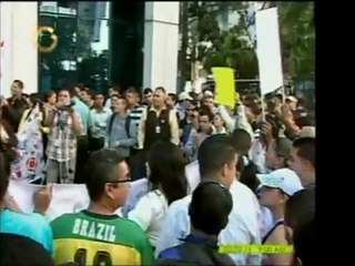 Empleados de Bingos y Casinos manifiestan cerca del C.C. Lid