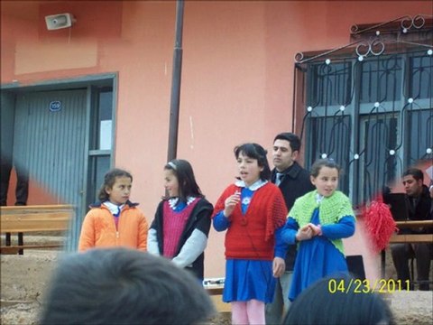 ŞEHİT Hayati REÇBER İ.Ö.Okulu 23 Nisan Resimleri (2011)