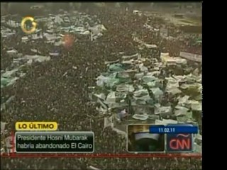 El mandatario Hosni Mubarak habría abandonado la capital y e
