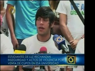 Alumnos de Odontología de La Universidad del Zulia protestar