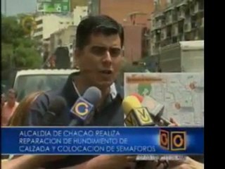Alcaldía de Chacao realiza reparación de hundimiento de calz