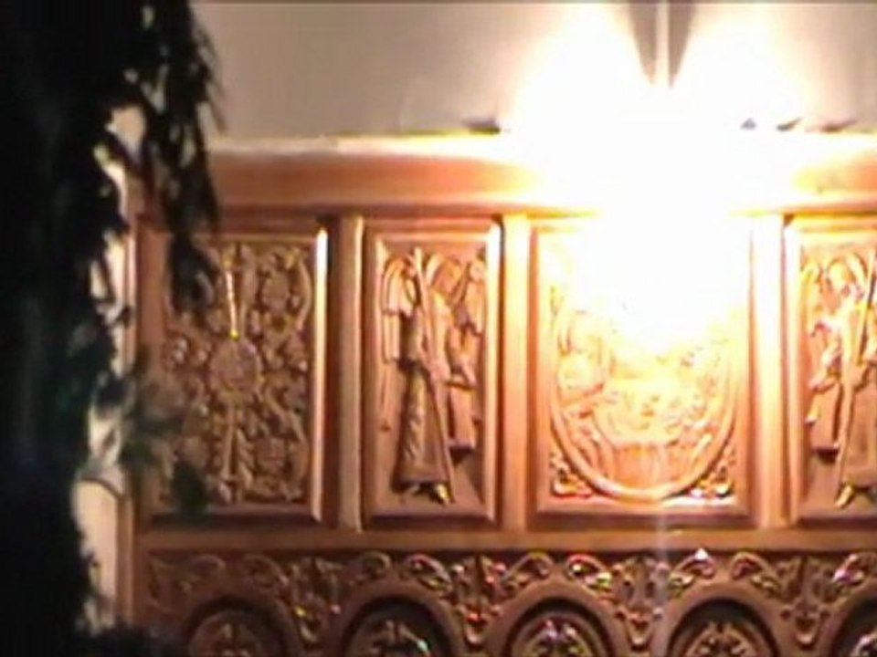 Easter at a Romanian Orthodox Church in Bucharest - 23/24.Aprilie.2011.cd1