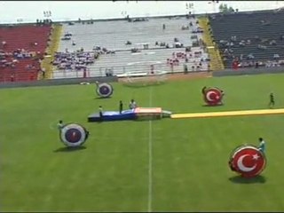 BİR 19 MAYIS GÖSTERİSİ