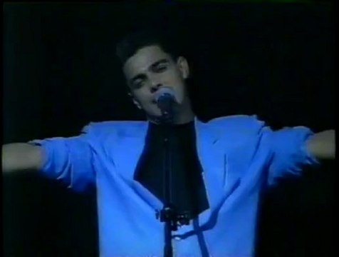 Zezé di Camargo e Luciano-É o Amor (Show no Palace 1993)