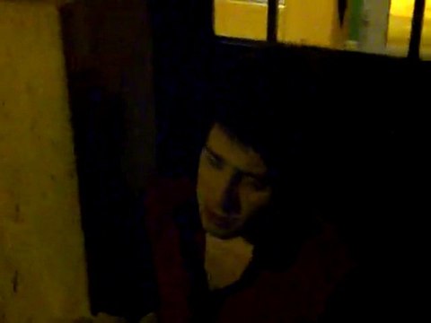 VID-20110424-00001