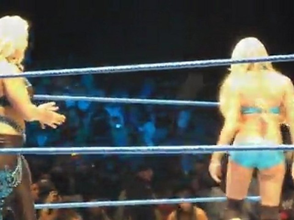 WWE Lyon 2011-04-23 1 of 4