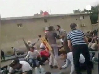 Syrie : des manifestants sans défense sous le feu des...