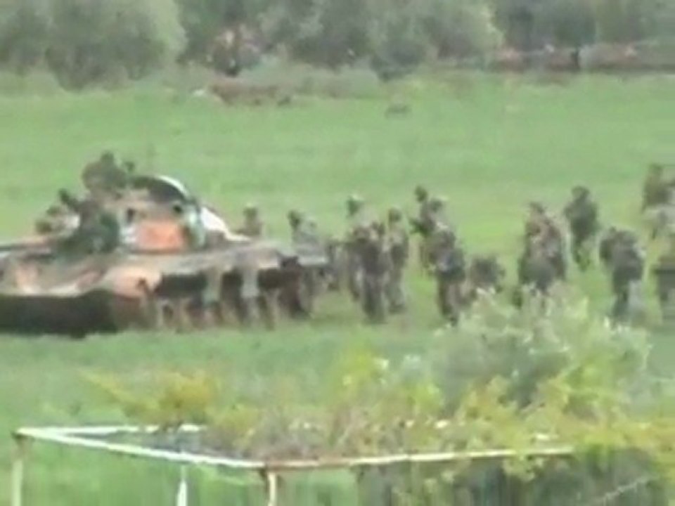 Gunfire sprayed at Syrian protesters