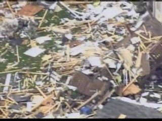 Missouri cleans up after devastating tornado