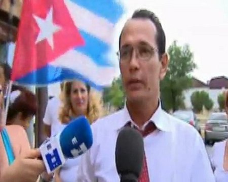 “Disidentes” cubanos excarcelados con “la causa” en el bosillo