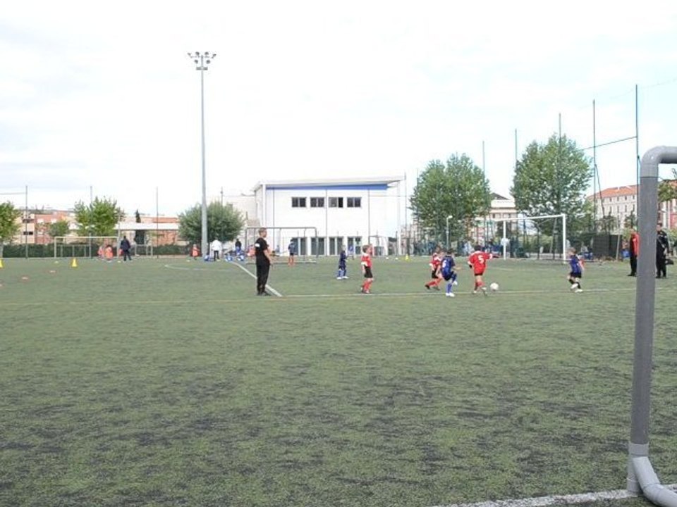 US Endoume BUT HUGO#7 tournoi débutant de Foot à Bonneveine Avril 2011