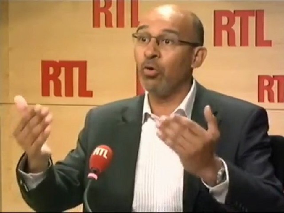 Harlem Désir : Sarkozy et Berlusconi font honte à l'Europe