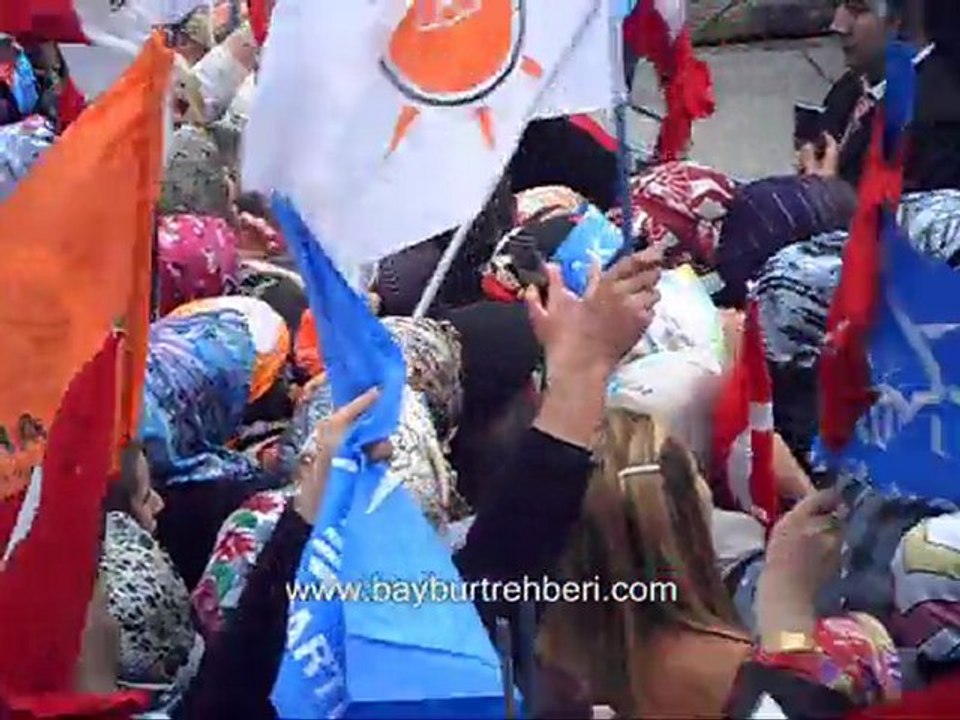 Bayburt Rehberi - Basbakan-bayburt-miting