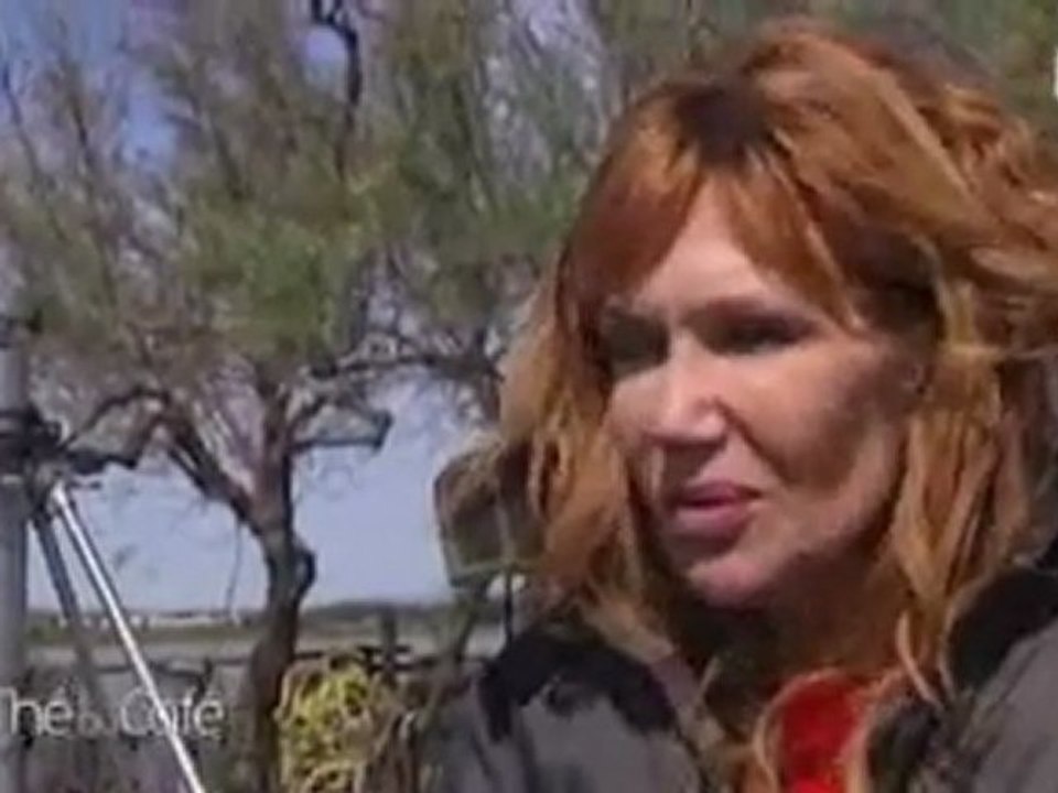 Thé ou Café - Clémentine Célarié