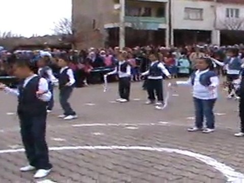 Yeniçubuk Atatürk İÖO 4B Sınıfı 23 Nisan Tunç KÖKSOY ve öğrencileri