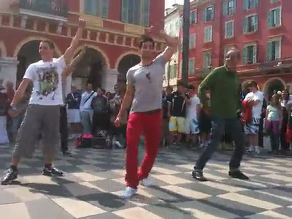 SoSo des Echos-Liés Nice place Masséna