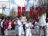 Beykoz Zübeyde Hanım Anaokulu Tayfalar ve Bugi Bugi 23 Nisan 2011