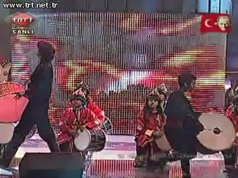1 Açılış gösteri 23 Nisan 2011 Gala gecesi