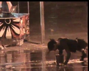 Cubo, performance (chorégraphie et interprétation Yanoski Suarez, Santiago de Cuba 2011)