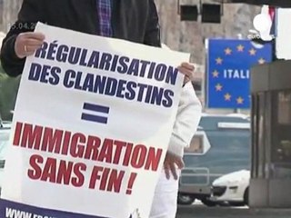 Sarkozy ile Berlusconi göçmen krizini görüşecek