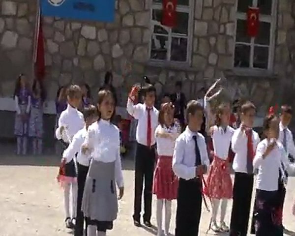 Yeşilköy 23 Nisan 2011 Bölüm 5 B