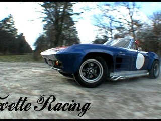 Corvette C2 Sting Ray Racing
