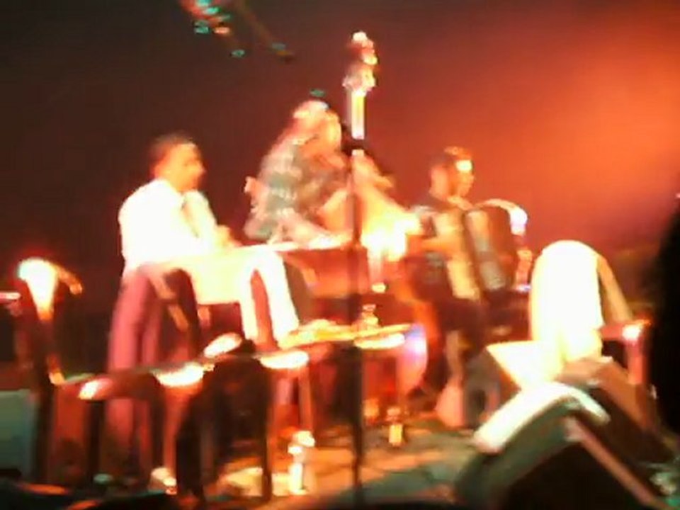 MUSIQUE DES BALKANS : Cymbalum  en action