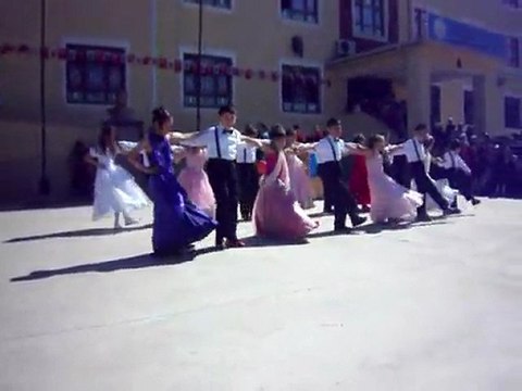 Sarkuysan İlköğretim Okulu 2/E Sınıfı 23 Nisan Damat Alayı-2011