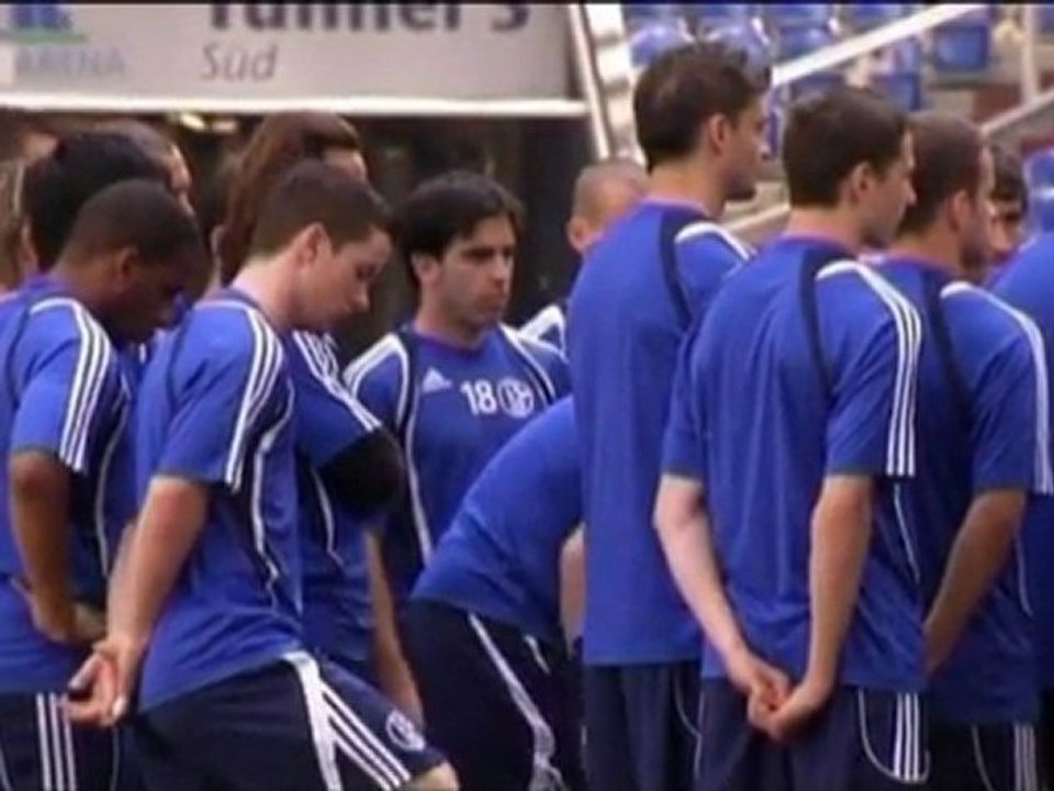 I Red Devils alla Veltins Arena
