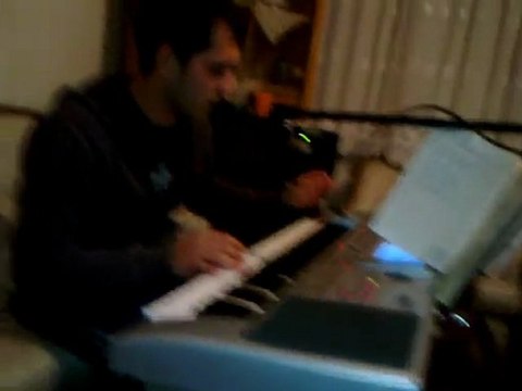 Piyanist Memo - Ona Buna Bakma