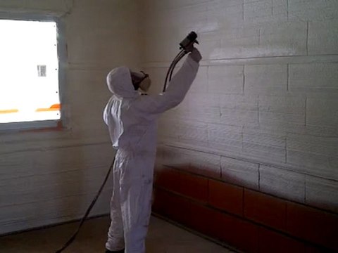 MUR BRIQUE ETANCHEITE A L AIR isolation gironde isopro 33 spécialiste isolation mouse polyuréthane projetée 13