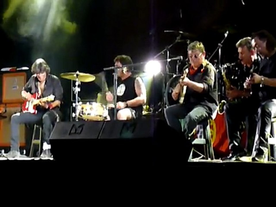 XUTOS - A Minha Aventura Homossexual com o General Custer -ROCKHAL [24/04/2011] (ESCH/ALZETTE) Luxembourg