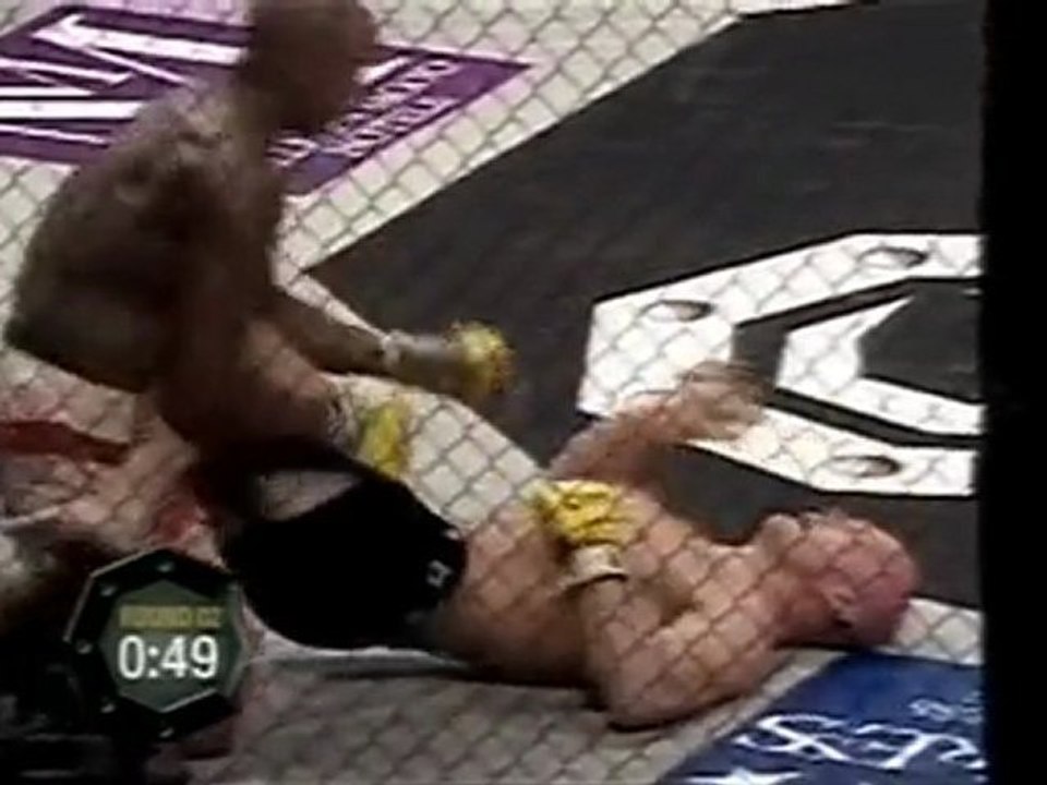 Linton Vassell  vs Simon Carlsen