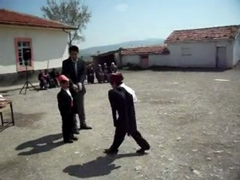 türkmen_ilköğretim okulu       www.emirdag.web.tr