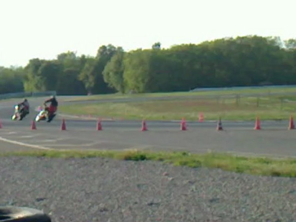 session piste MOTO - anneau du rhin - 25.04.11